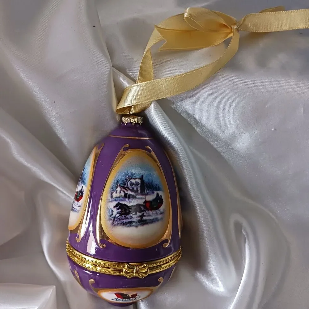 VINTAGE 2007 MR. CHRISTMAS MUSICAL EGG ORNAMENT (IT CAME UPON A.....)-WORKING!